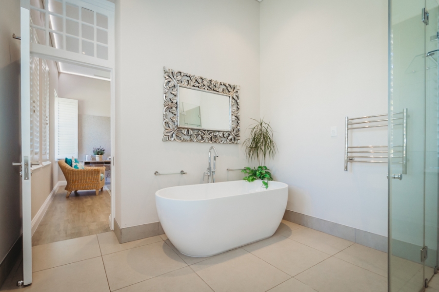 5 Bedroom Property for Sale in Glenwood Western Cape